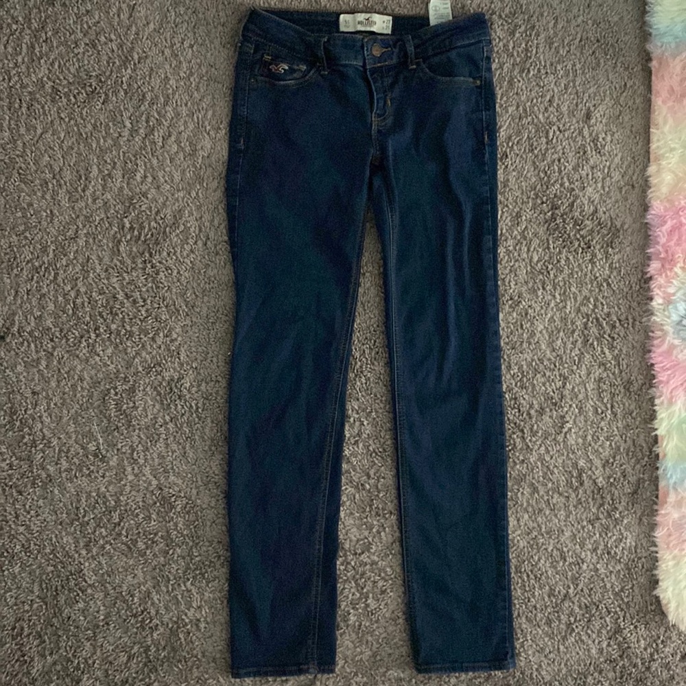 Women’s, low rise, bootcut jeans.